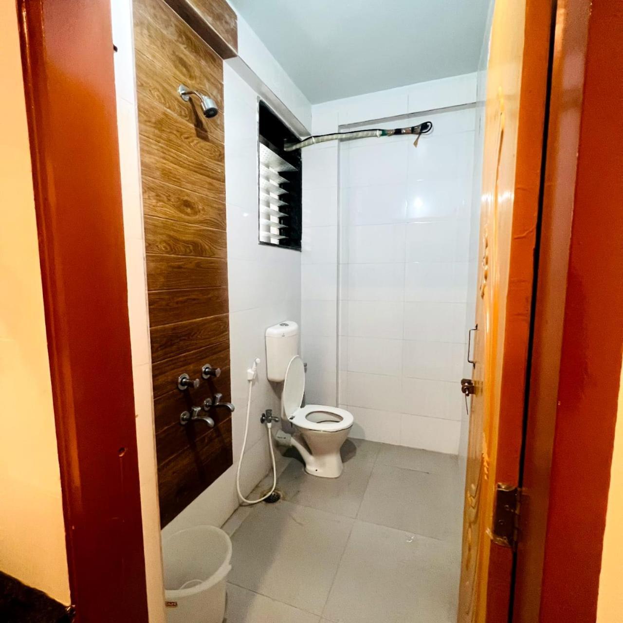 Hotel Sai Smruti Shirdi Luaran gambar