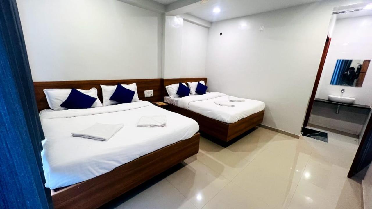 Hotel Sai Smruti Shirdi Bilik gambar
